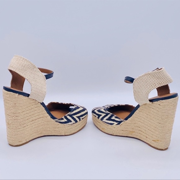 EUC Lucky Brand Blue/Tan Wedge Sandal - Picture 9 of 11